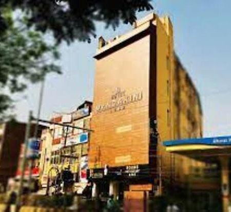 Hotel Mandakini Lush كانبور المظهر الخارجي الصورة