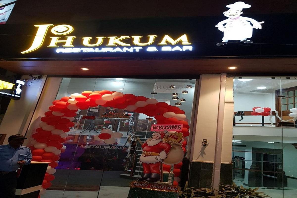 Hotel Mandakini Lush كانبور المظهر الخارجي الصورة
